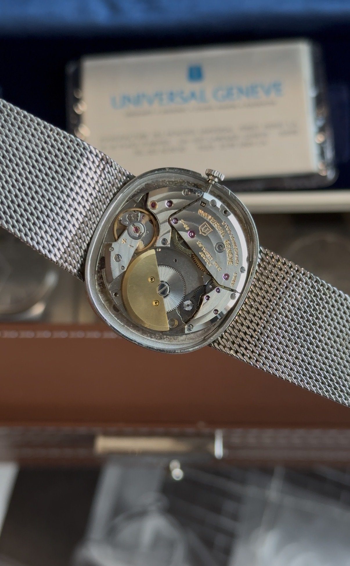 Montre Universal Genève Ellipse white shadow automatique 866050 boîte papiers