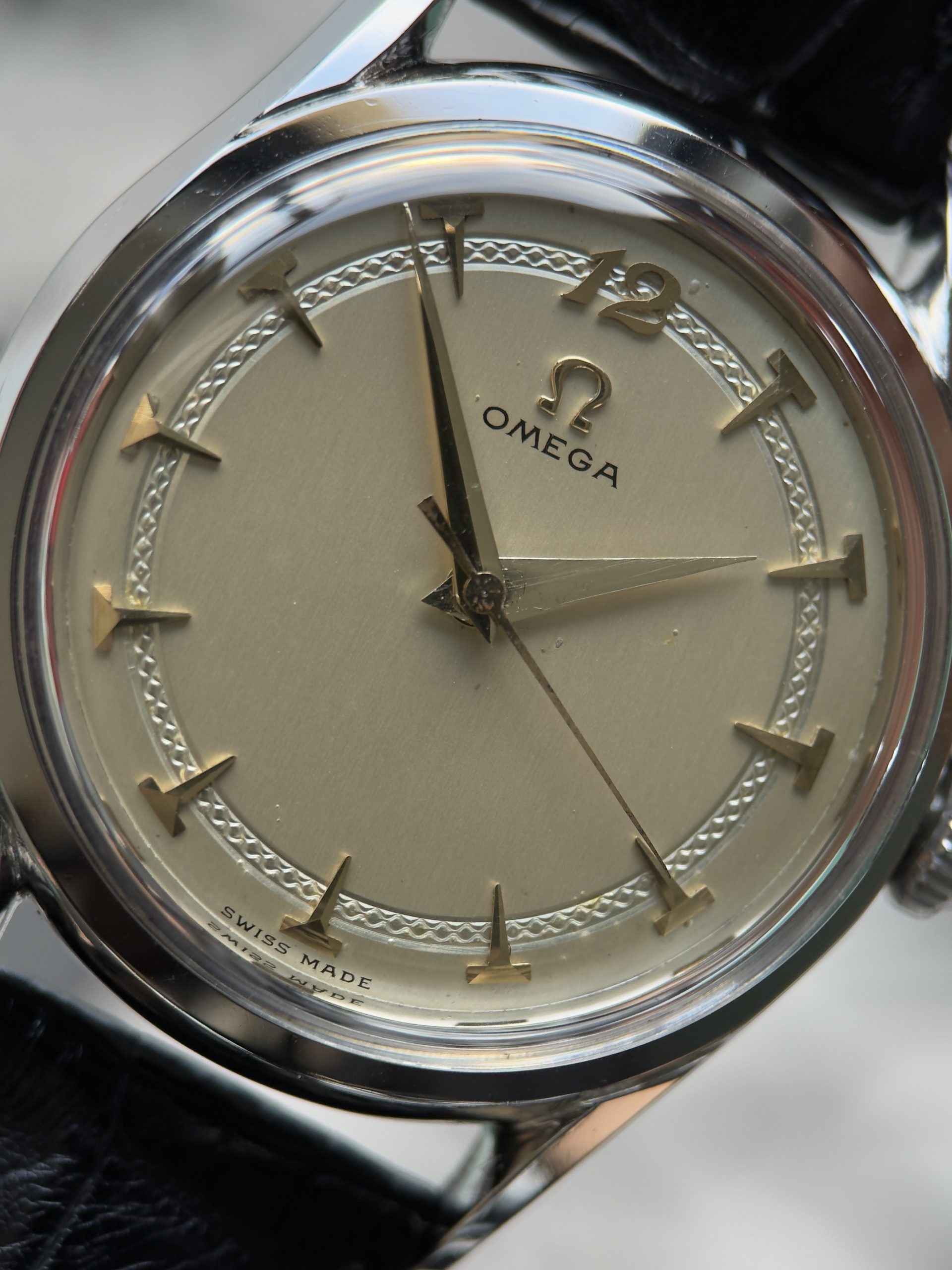Omega 2667 cadran "T"
